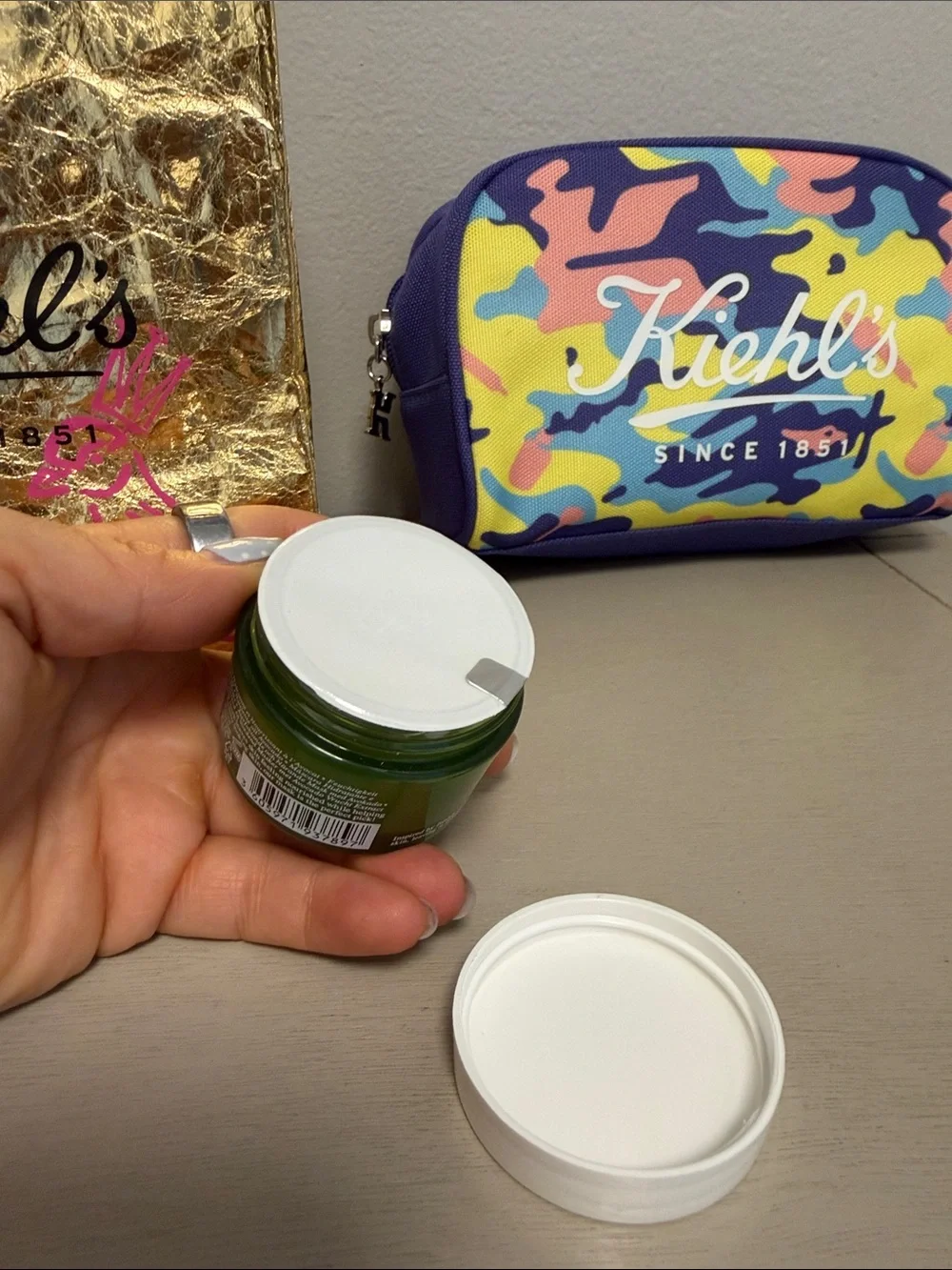 Kiehl’s Avocado Nourishing Hydration Mask + 2 Cosmetic Travel Bags Set - NIB